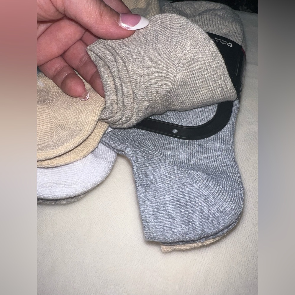 Adidas Women’s No Show Cushioned Socks 6-Pack AEROREADY NWT - Picture 4 of 6